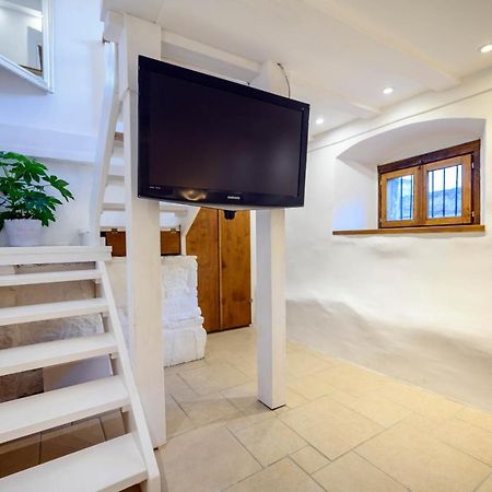 On The Rock Apartments 시베니크 외부 사진