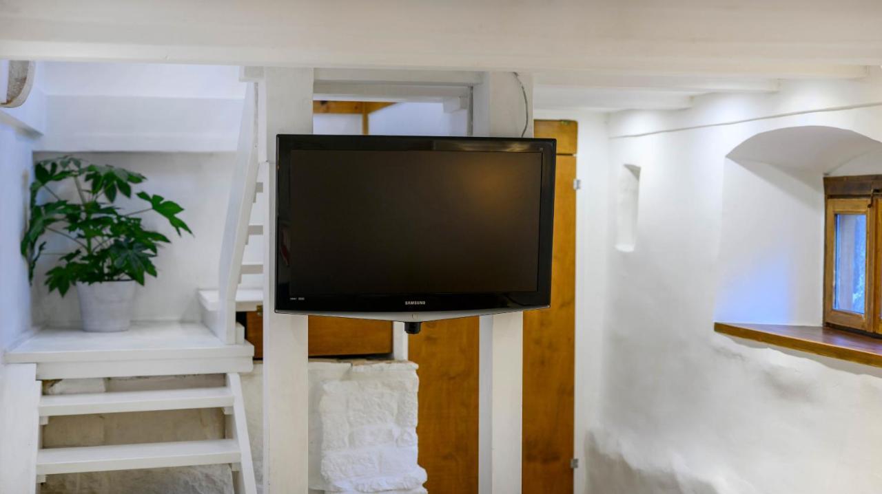 On The Rock Apartments 시베니크 외부 사진